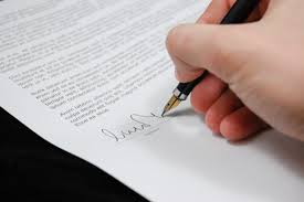 Sign loan against car contract at Vehicle Pawnbroker